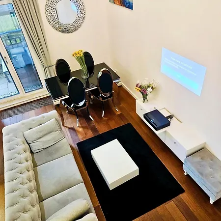 Hoavilla , Wilanów Mokotów , Apartamento Varsóvia